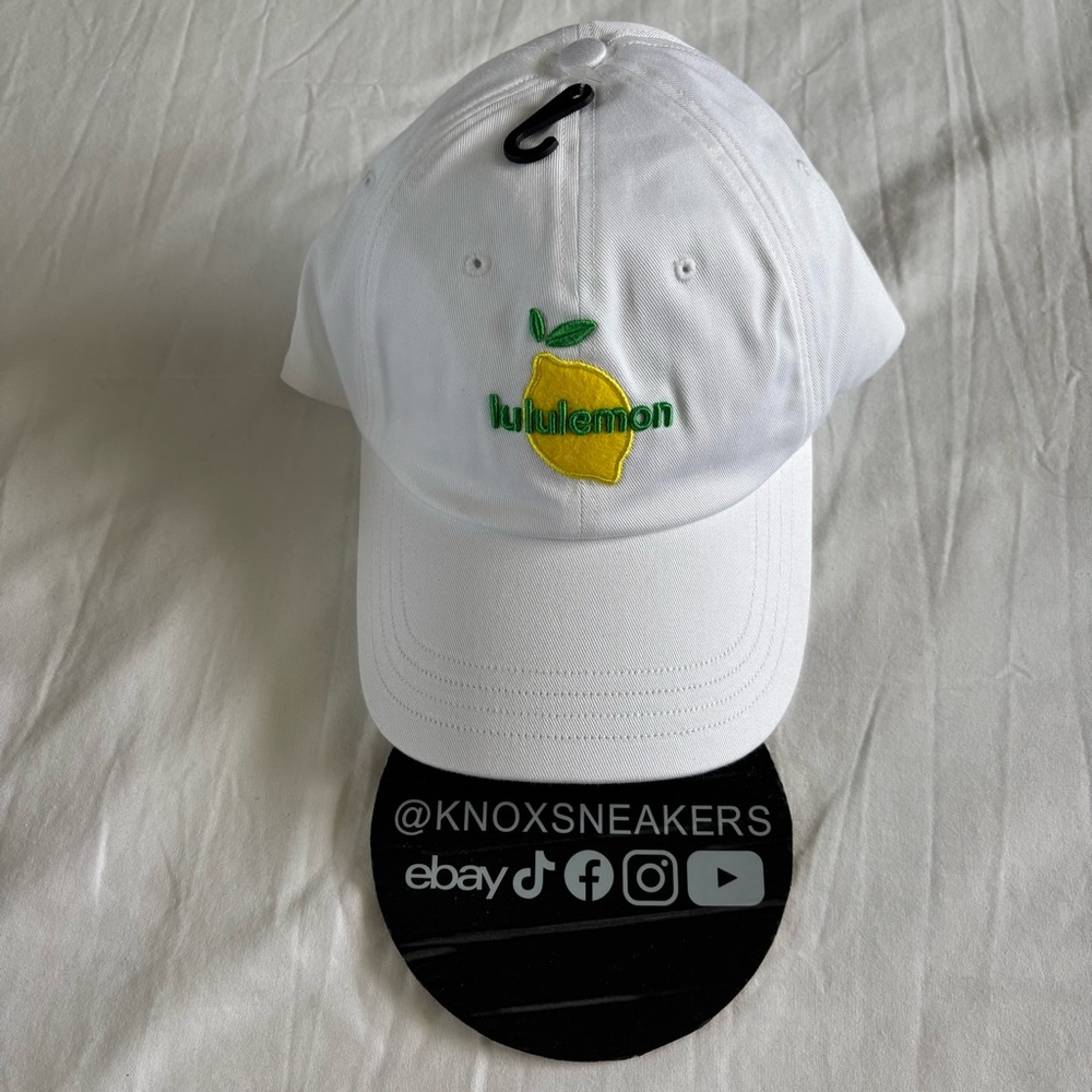 Lululemon Classic Unisex Ball Cap WHT White Lemon Yellow Green Logo Size S/M